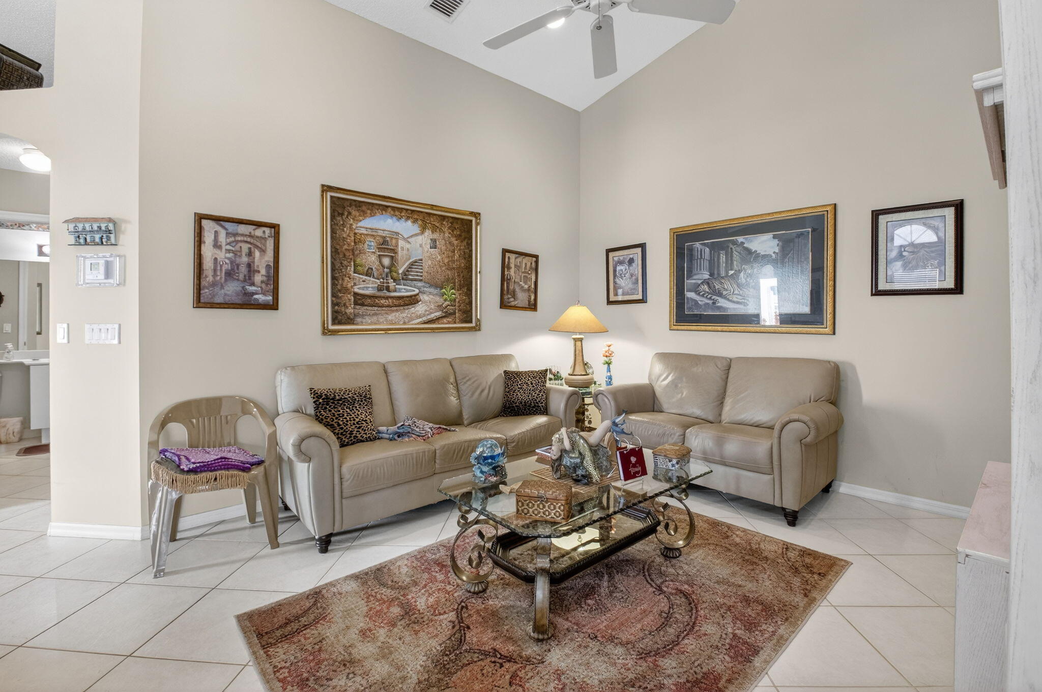 FLORAL LAKES - Residential