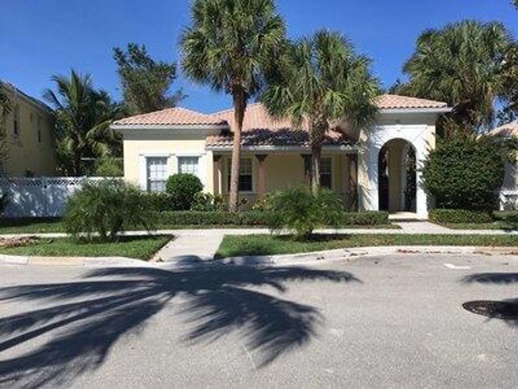 Photo of 115 San Remo Drive, Jupiter, FL 33458 (MLS # R10944011)