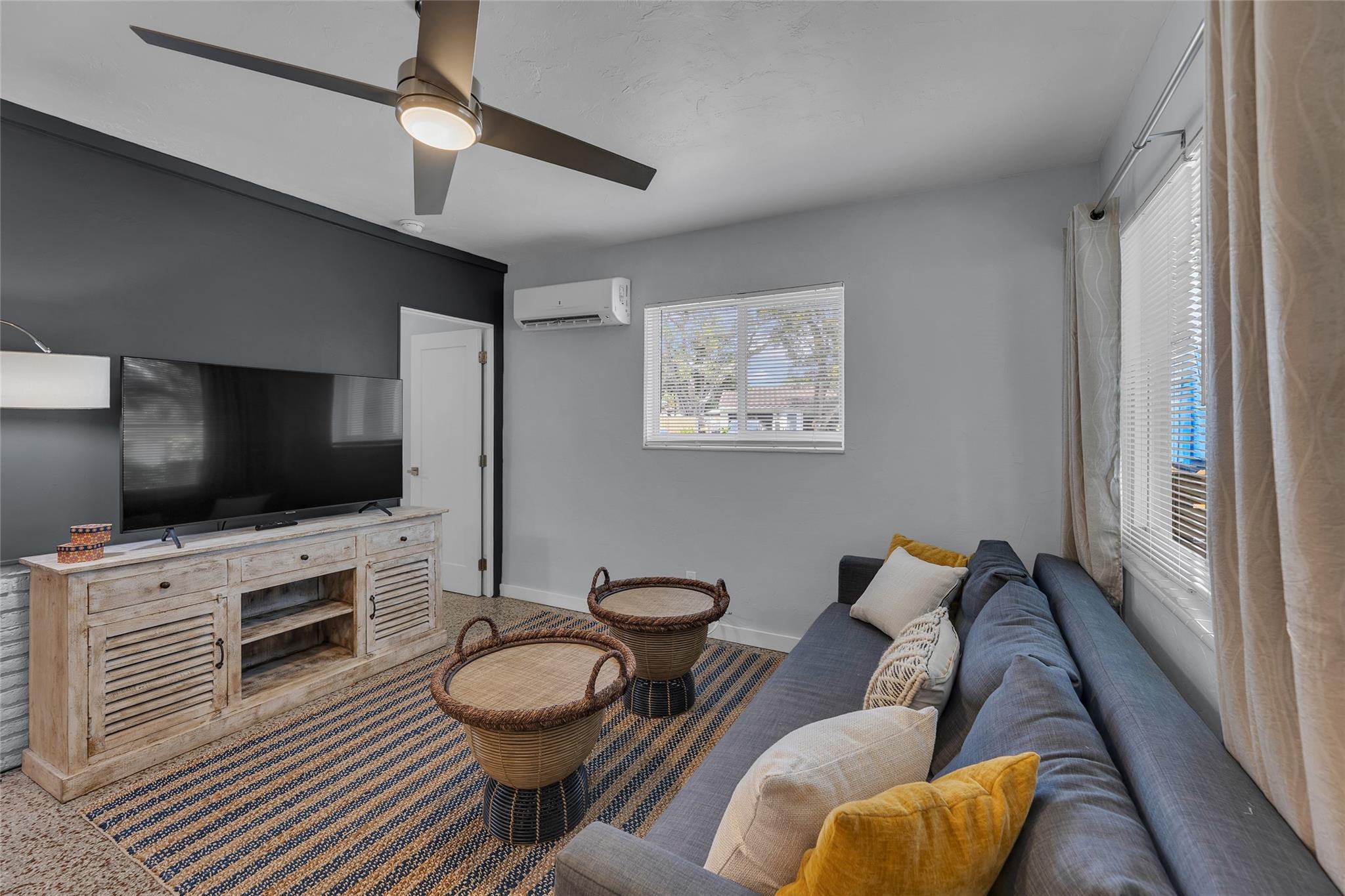 Wilton Manors First Add 2 - Residential Lease