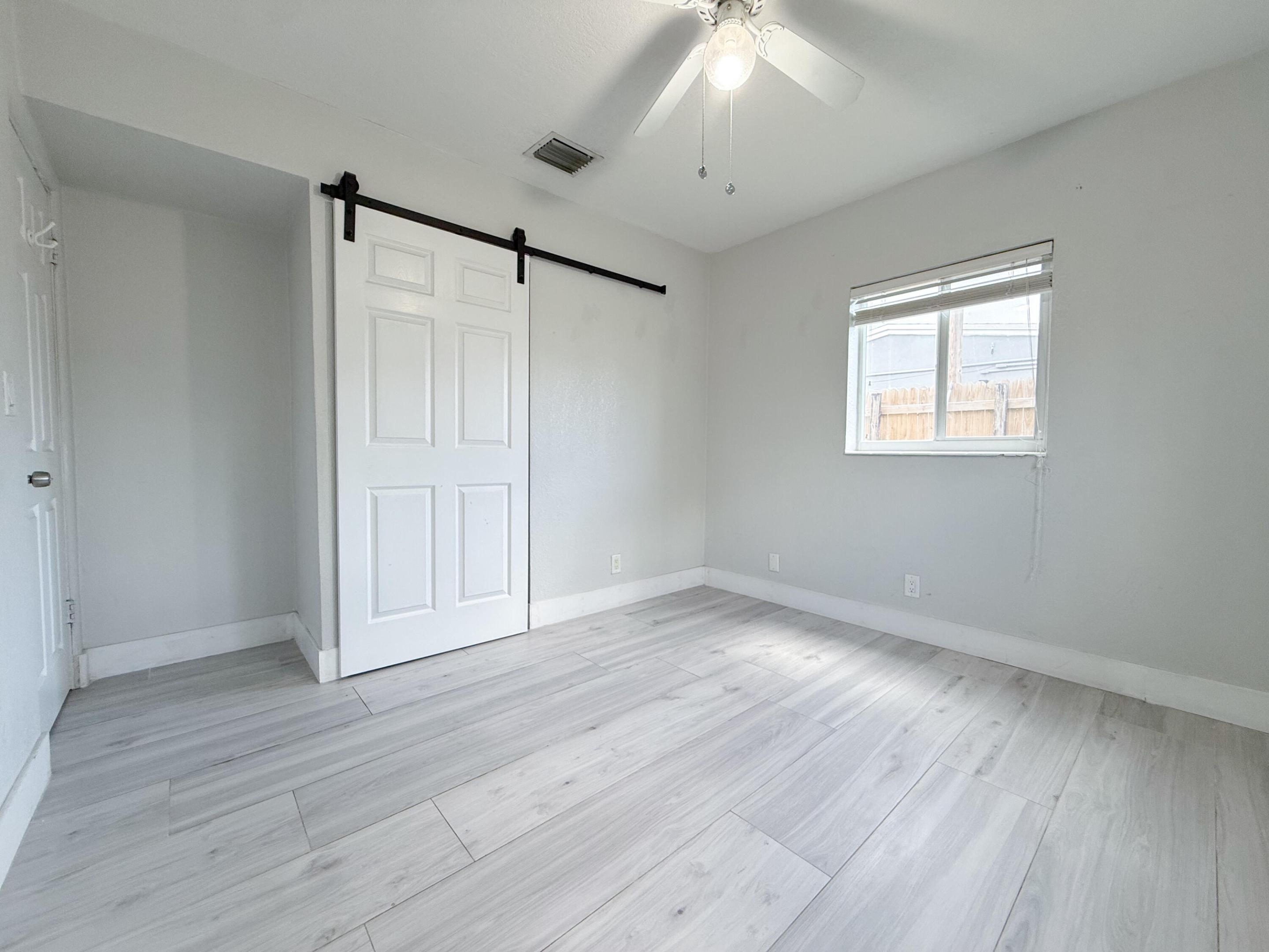 COLLIER ESTATES 1ST ADD - Residential Lease