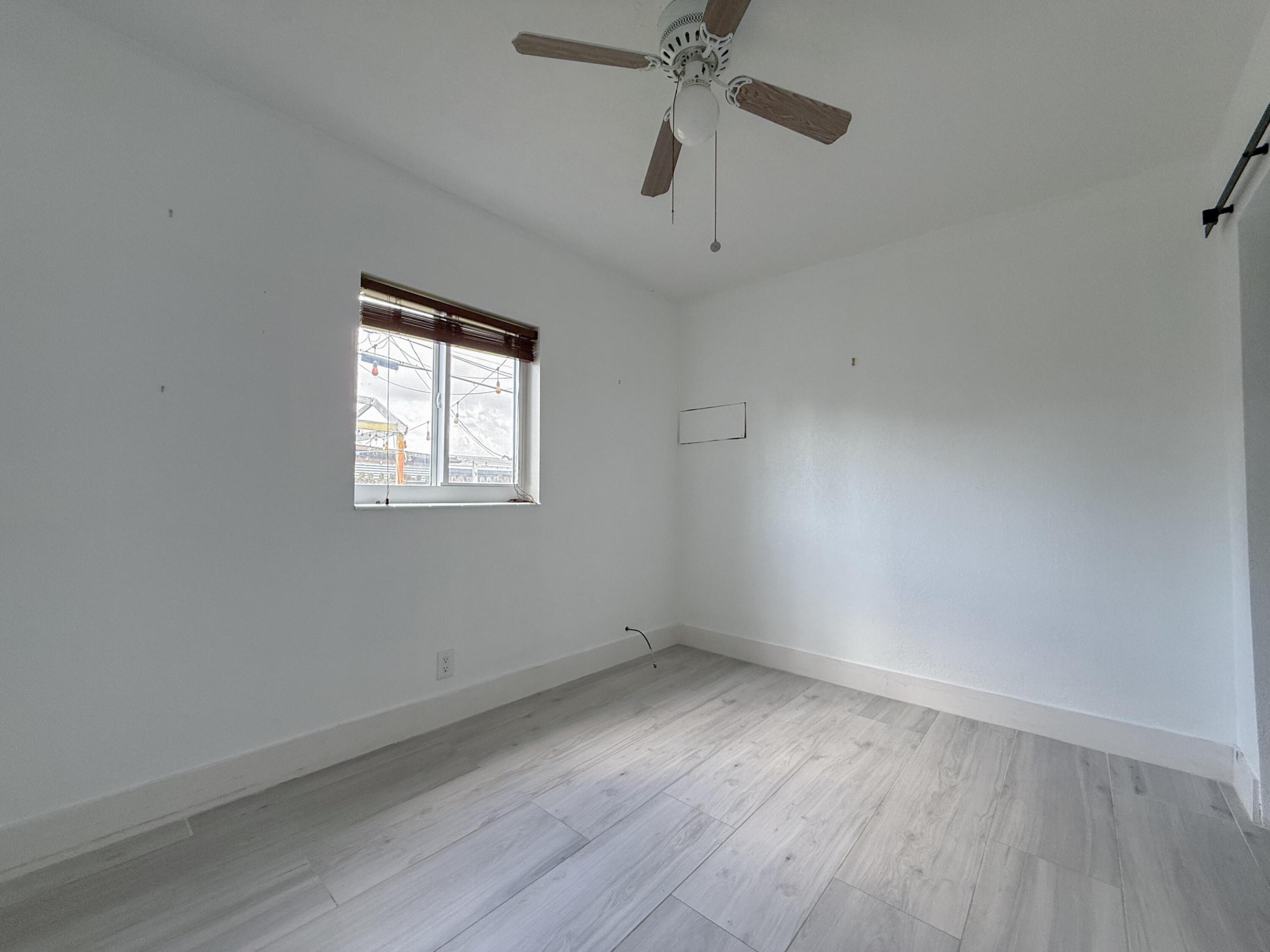 COLLIER ESTATES 1ST ADD - Residential Lease
