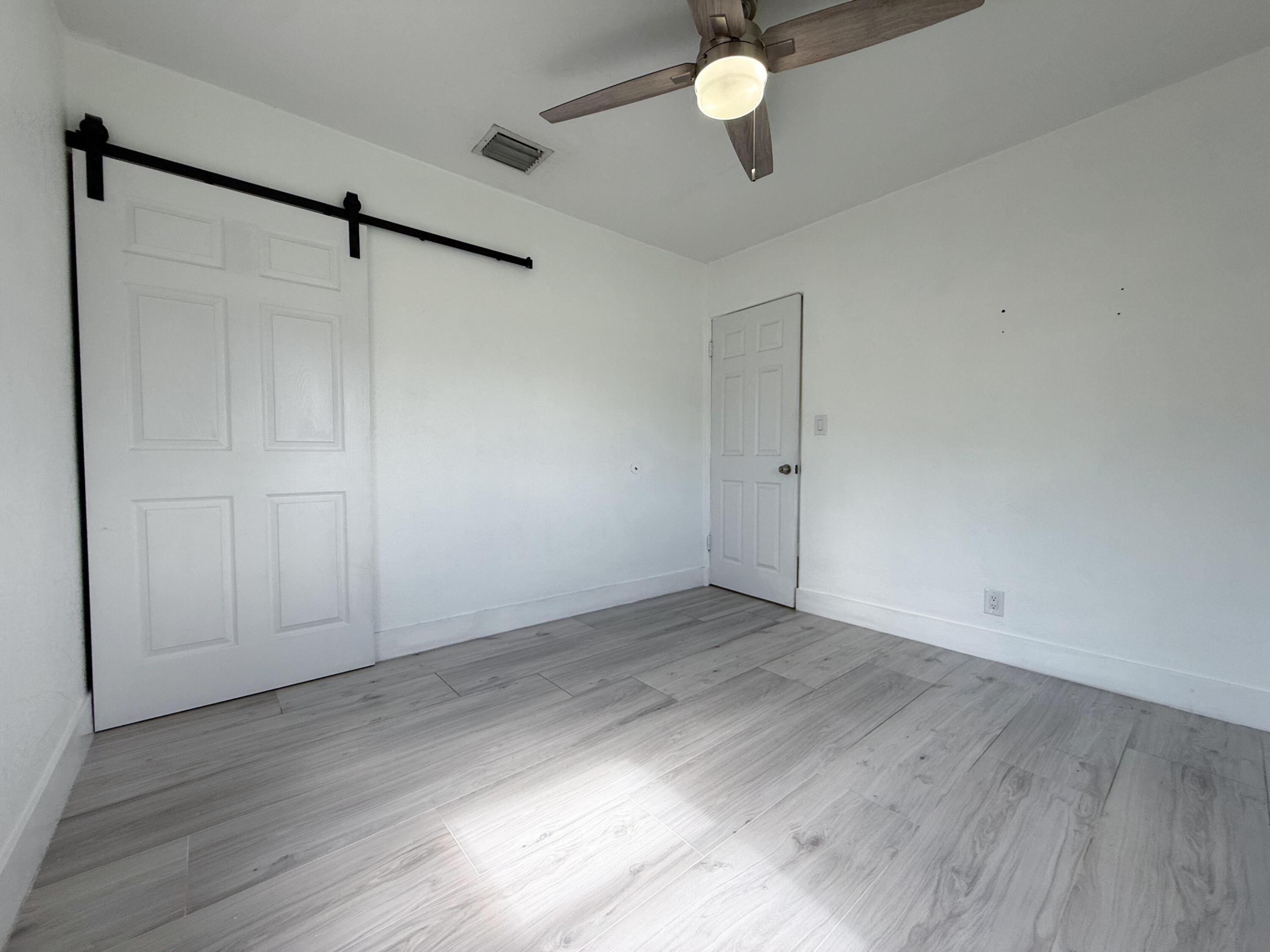 COLLIER ESTATES 1ST ADD - Residential Lease