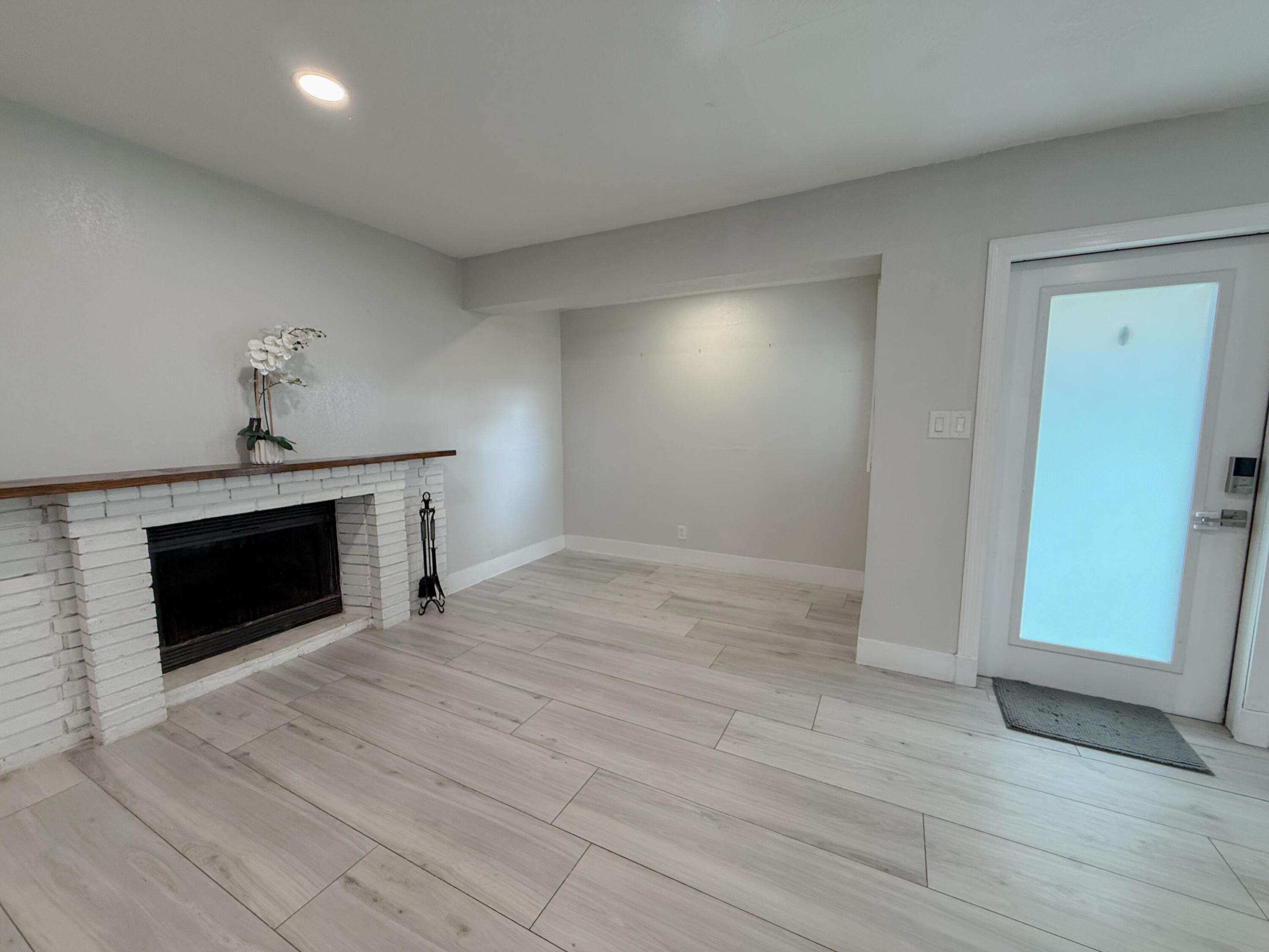 COLLIER ESTATES 1ST ADD - Residential Lease