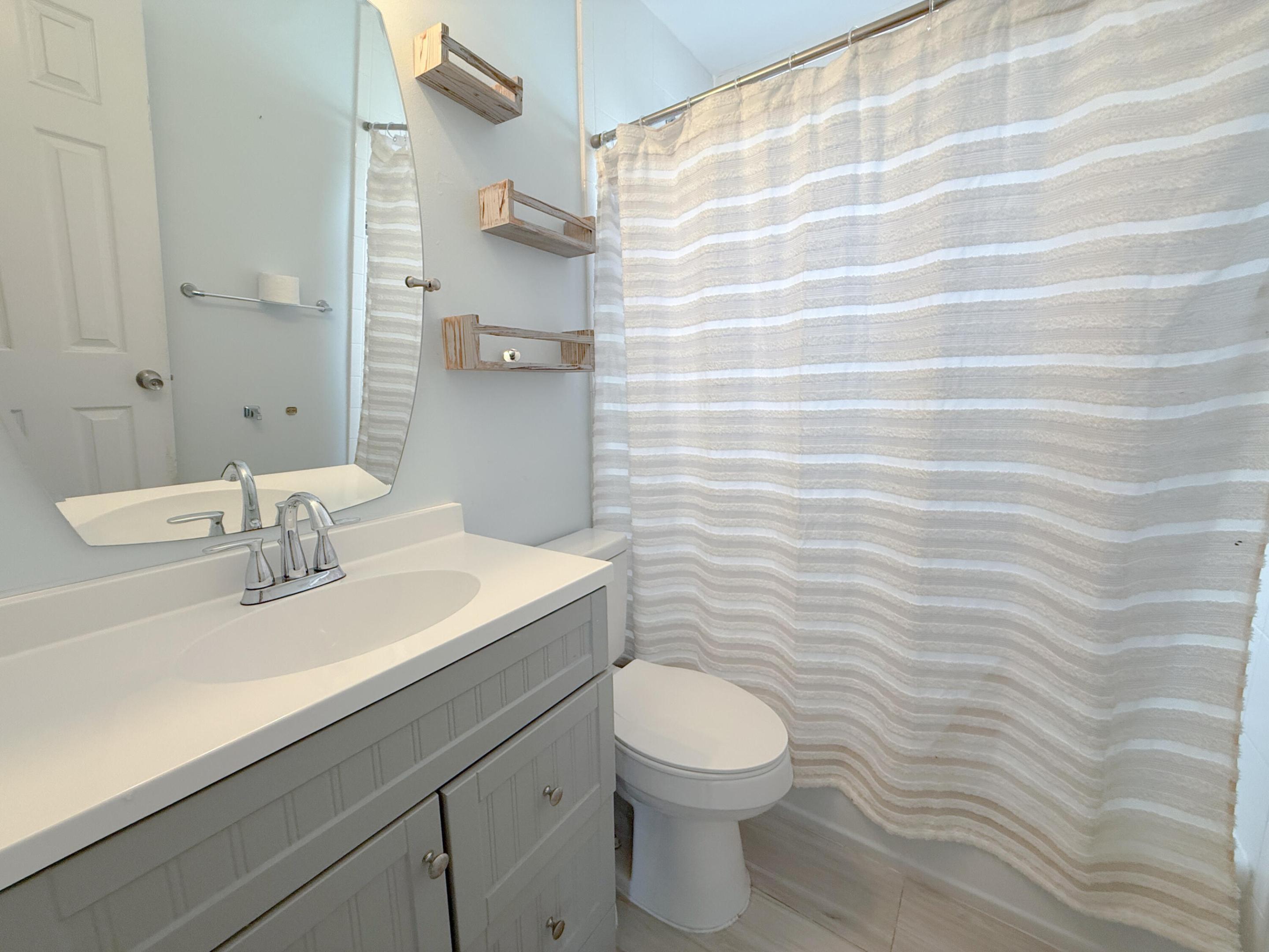 COLLIER ESTATES 1ST ADD - Residential Lease