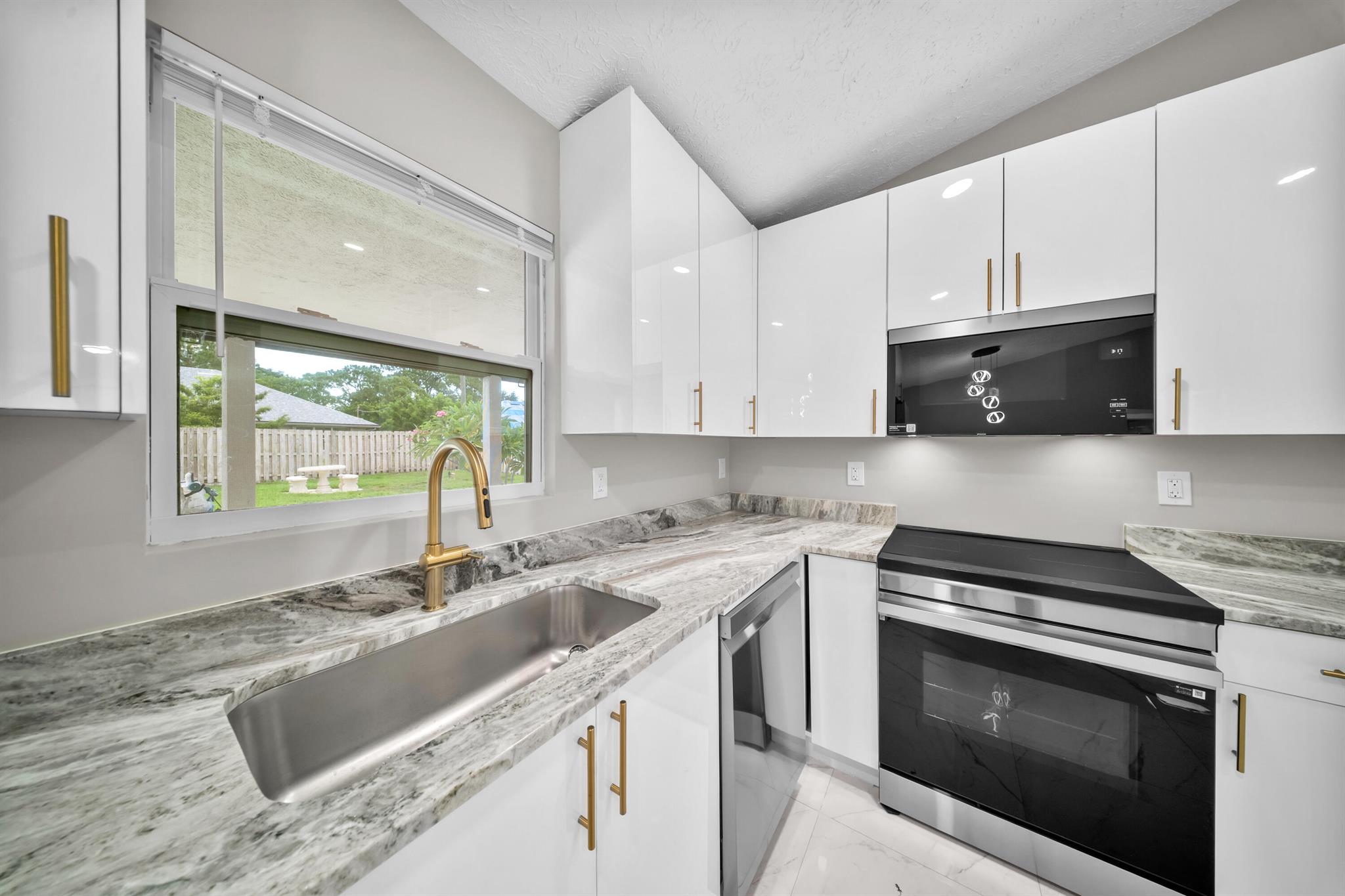 PORT ST LUCIE SECTION 2 - Residential