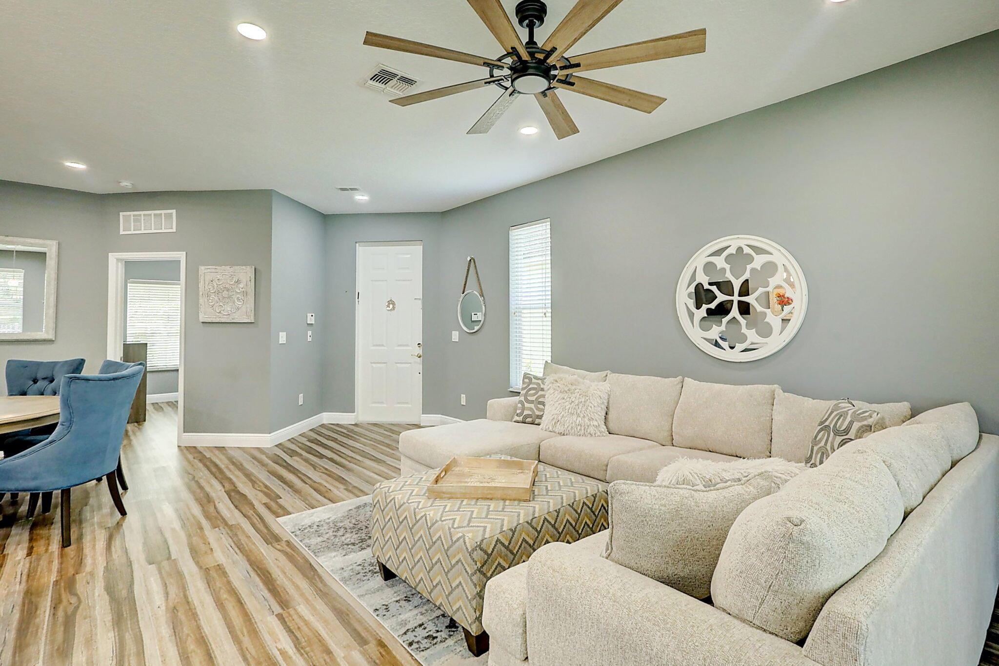 HERITAGE OAKS AT TRADITION - Residential Lease