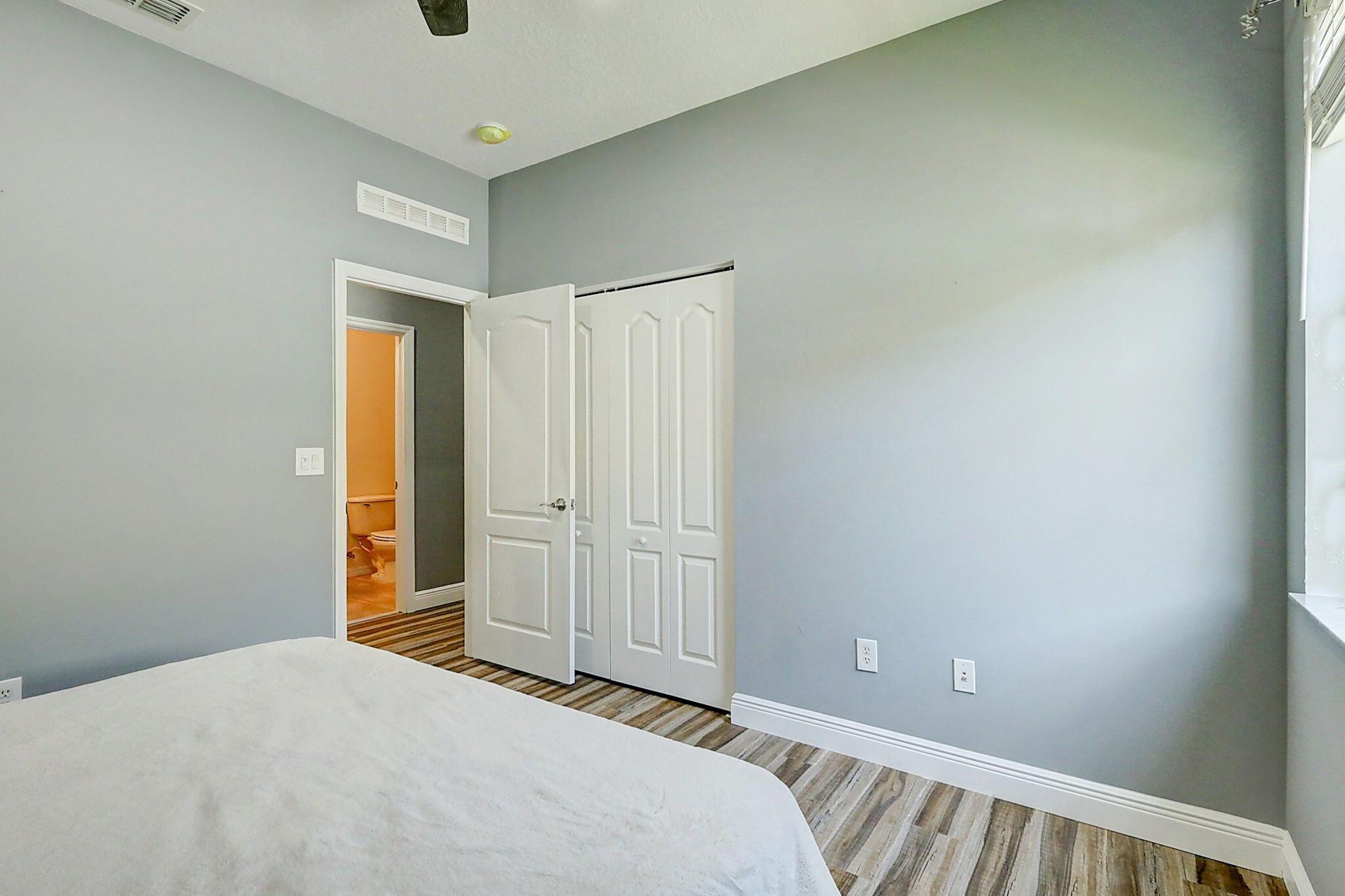 HERITAGE OAKS AT TRADITION - Residential Lease