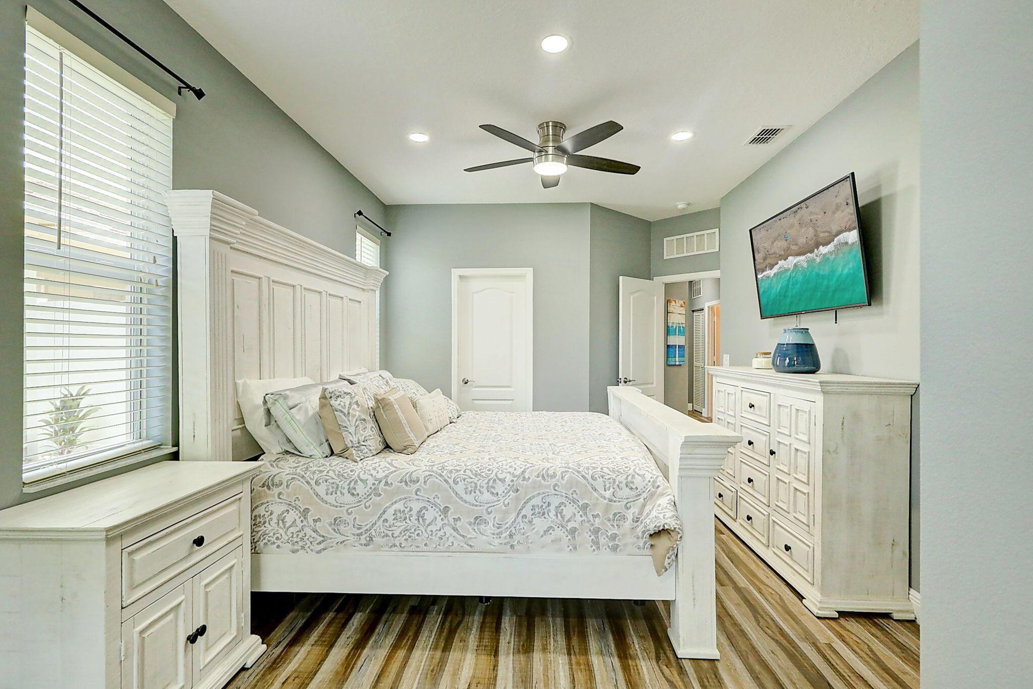 HERITAGE OAKS AT TRADITION - Residential Lease