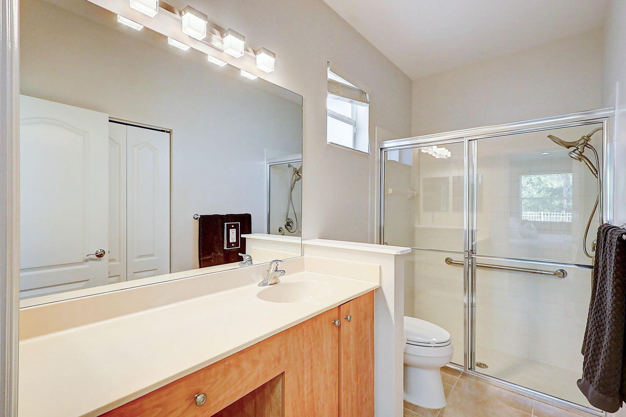 HERITAGE OAKS AT TRADITION - Residential Lease