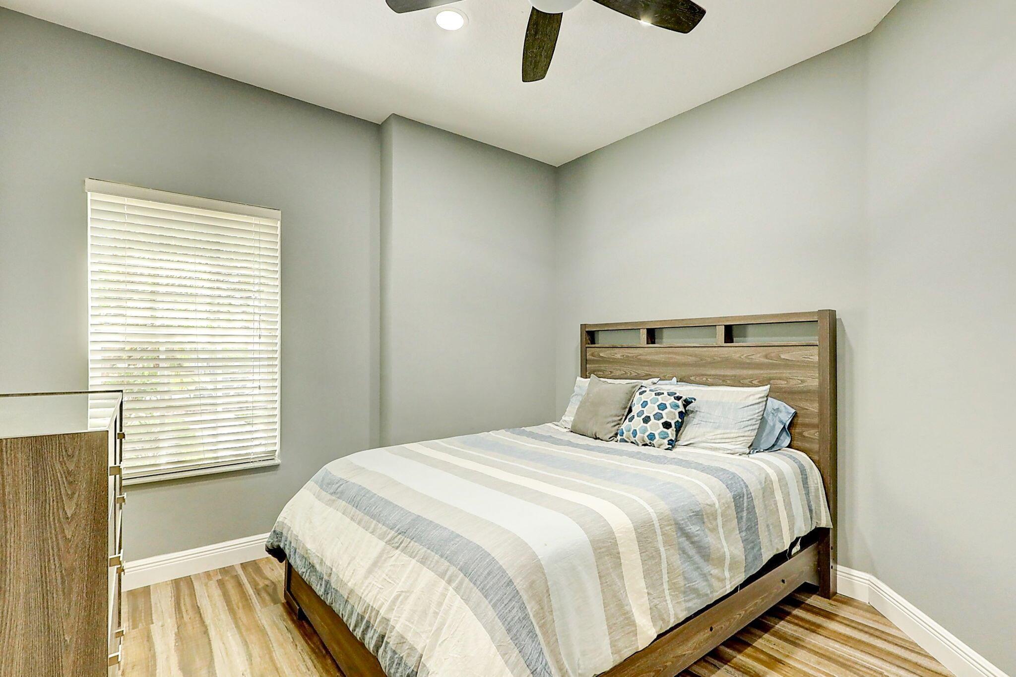 HERITAGE OAKS AT TRADITION - Residential Lease