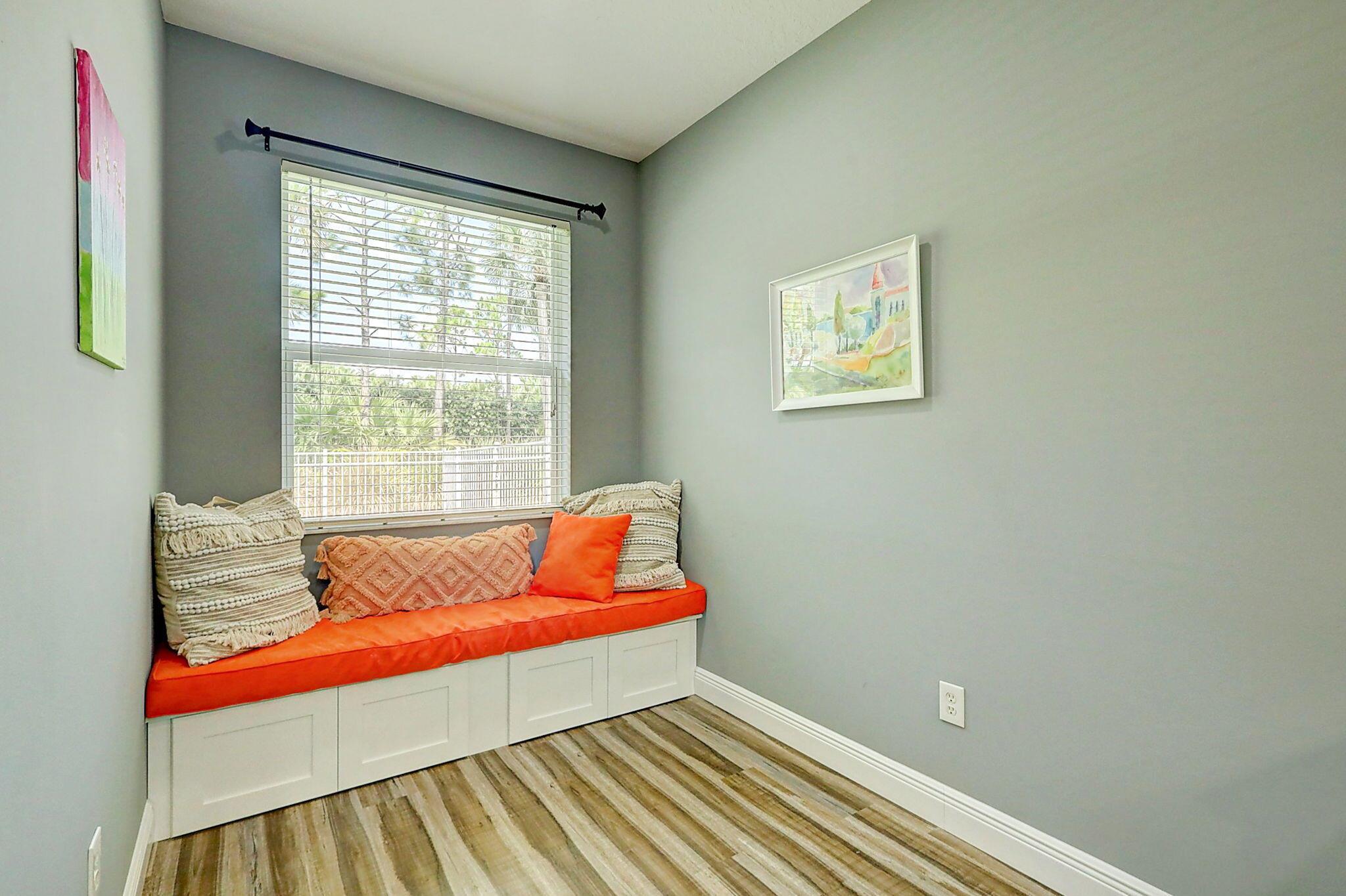 HERITAGE OAKS AT TRADITION - Residential Lease