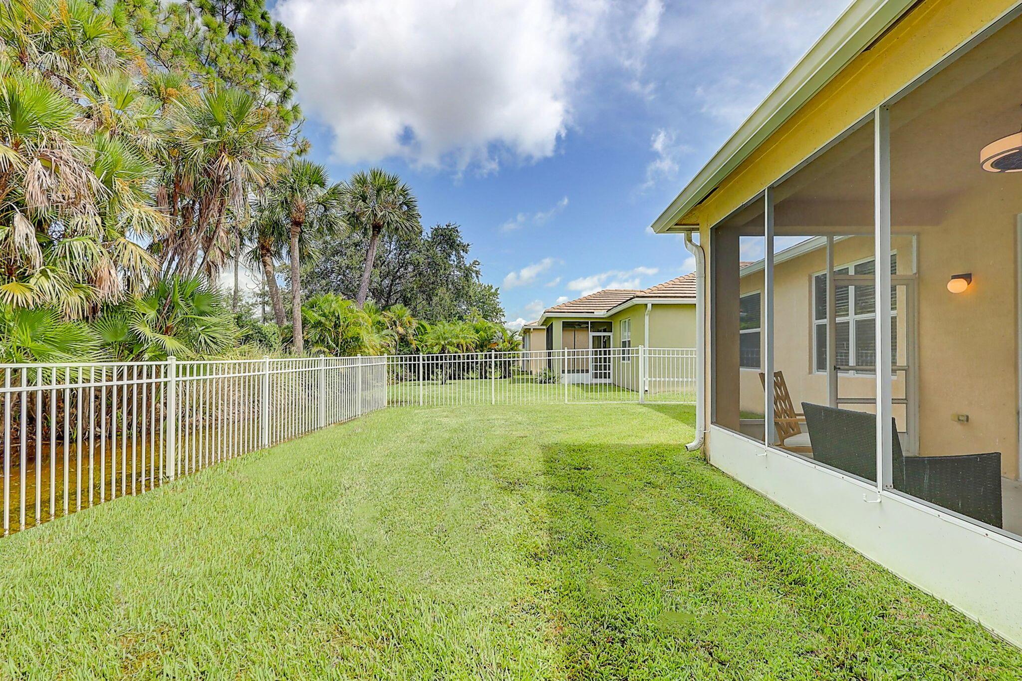 HERITAGE OAKS AT TRADITION - Residential Lease