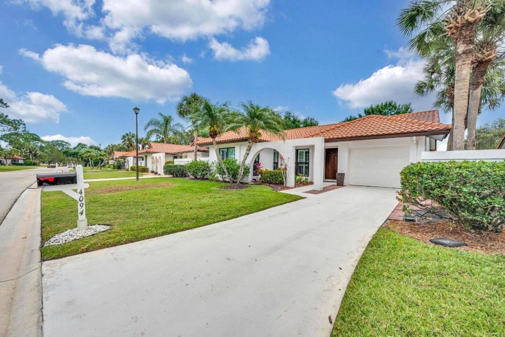 Photo of 4094 SW Osprey Creek Way, Palm City, FL 34990 (MLS # R10984549)