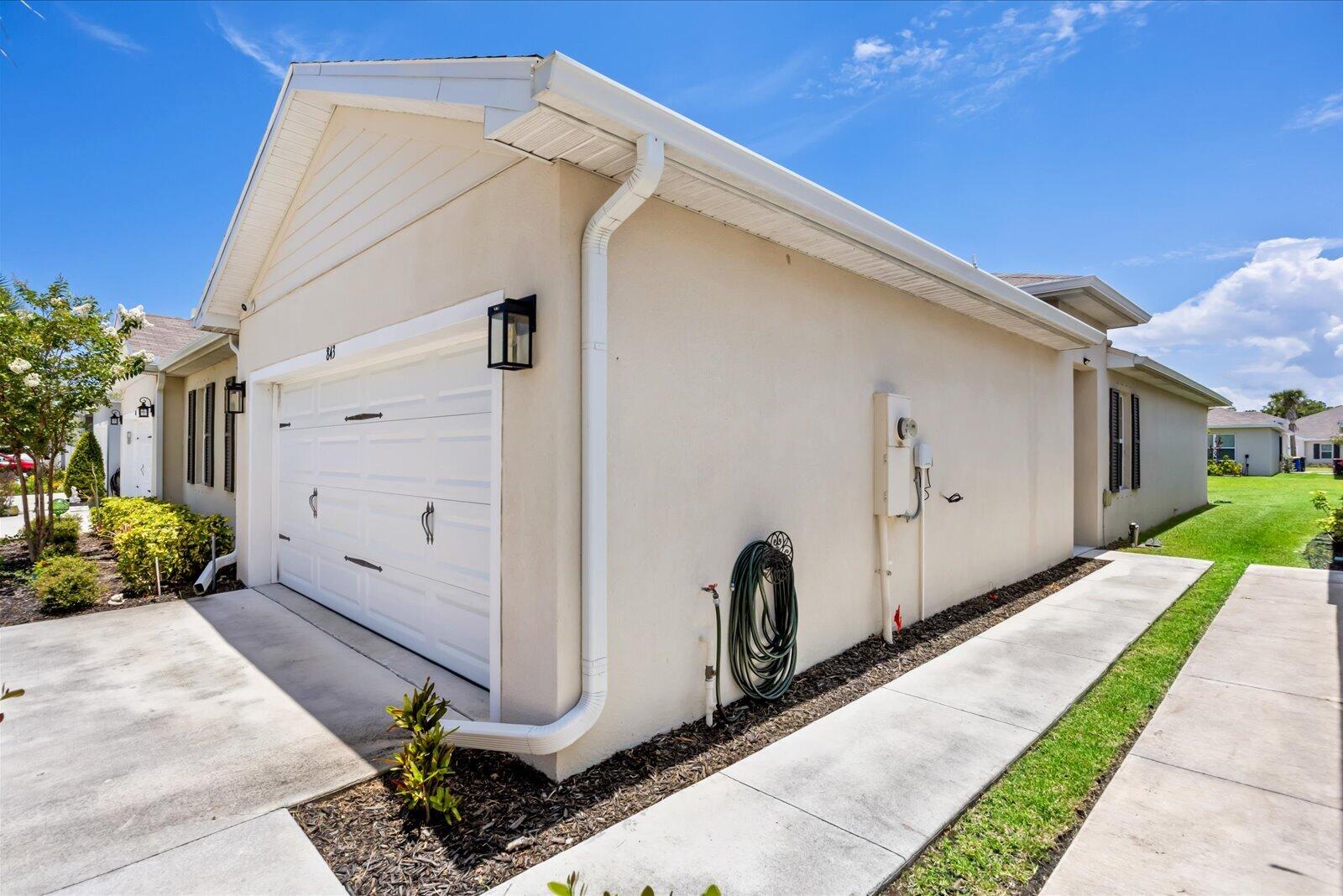 843 Persimmon Place