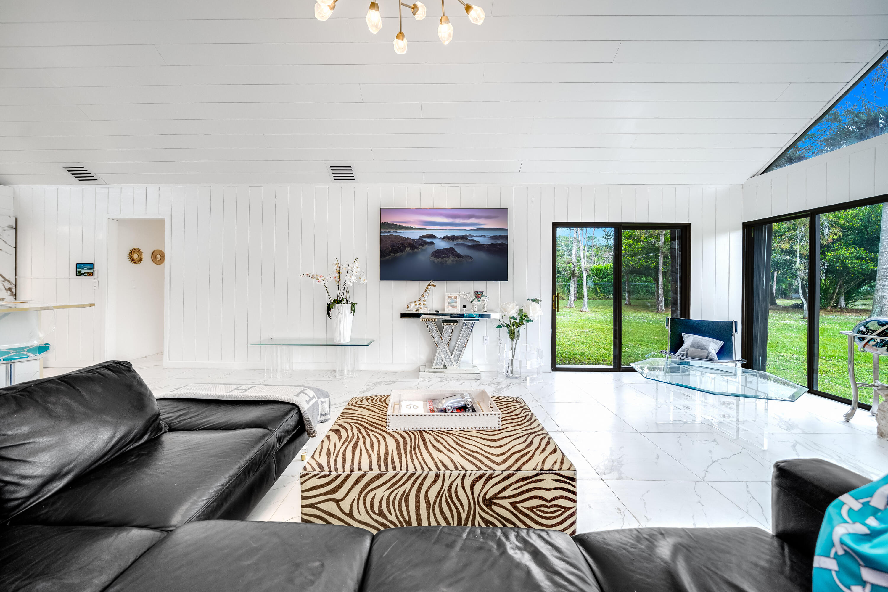 PALM BEACH LITTLE RANCHES - Residential Lease