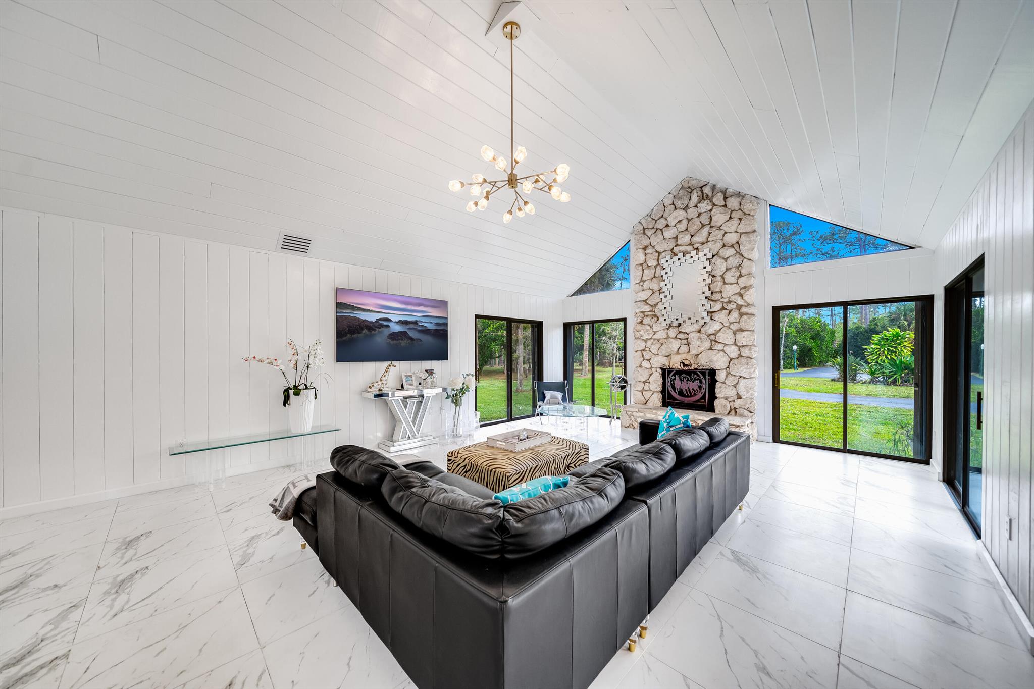 PALM BEACH LITTLE RANCHES - Residential Lease