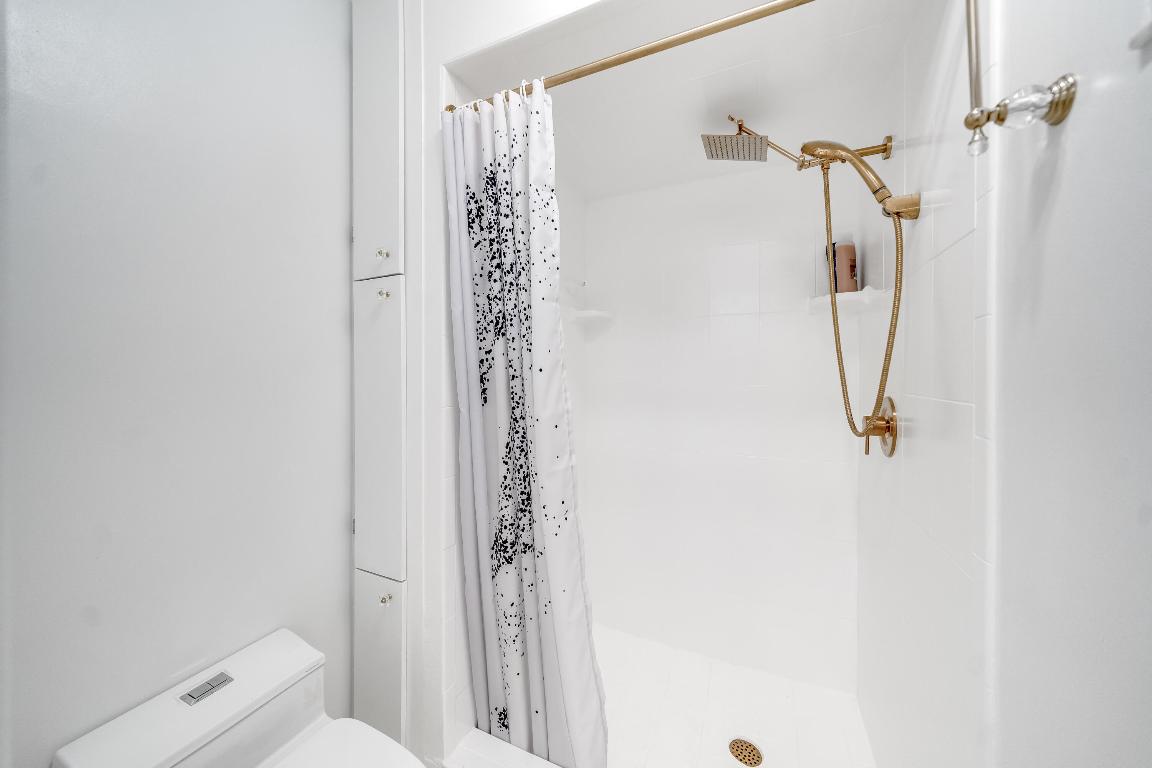 PALM BEACH LITTLE RANCHES 2 - Residential Lease