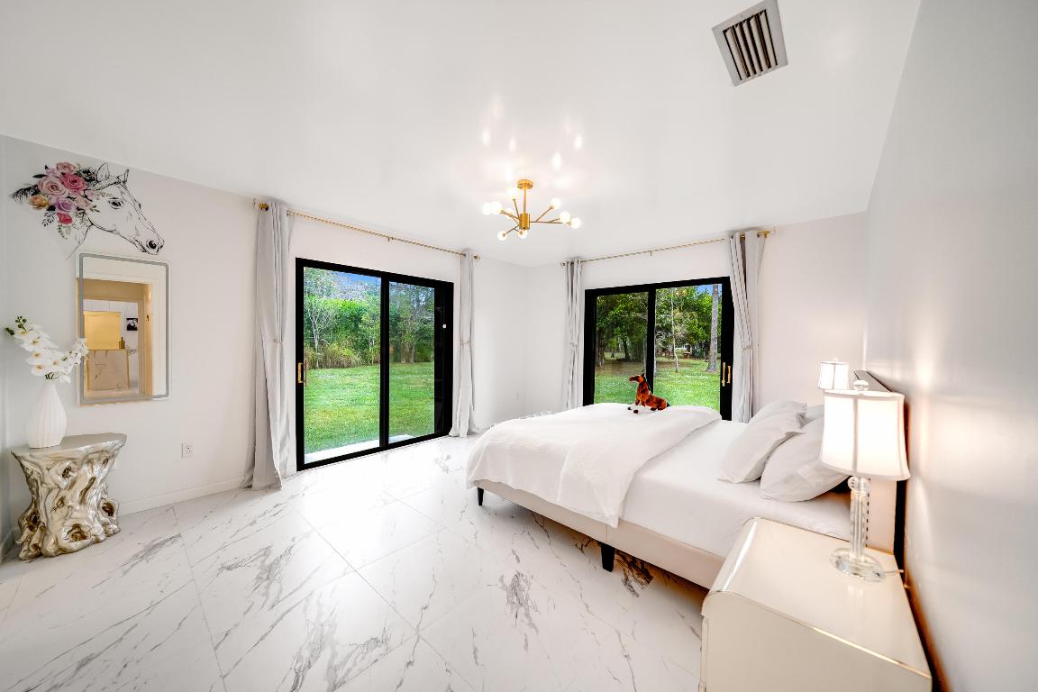 PALM BEACH LITTLE RANCHES 2 - Residential Lease