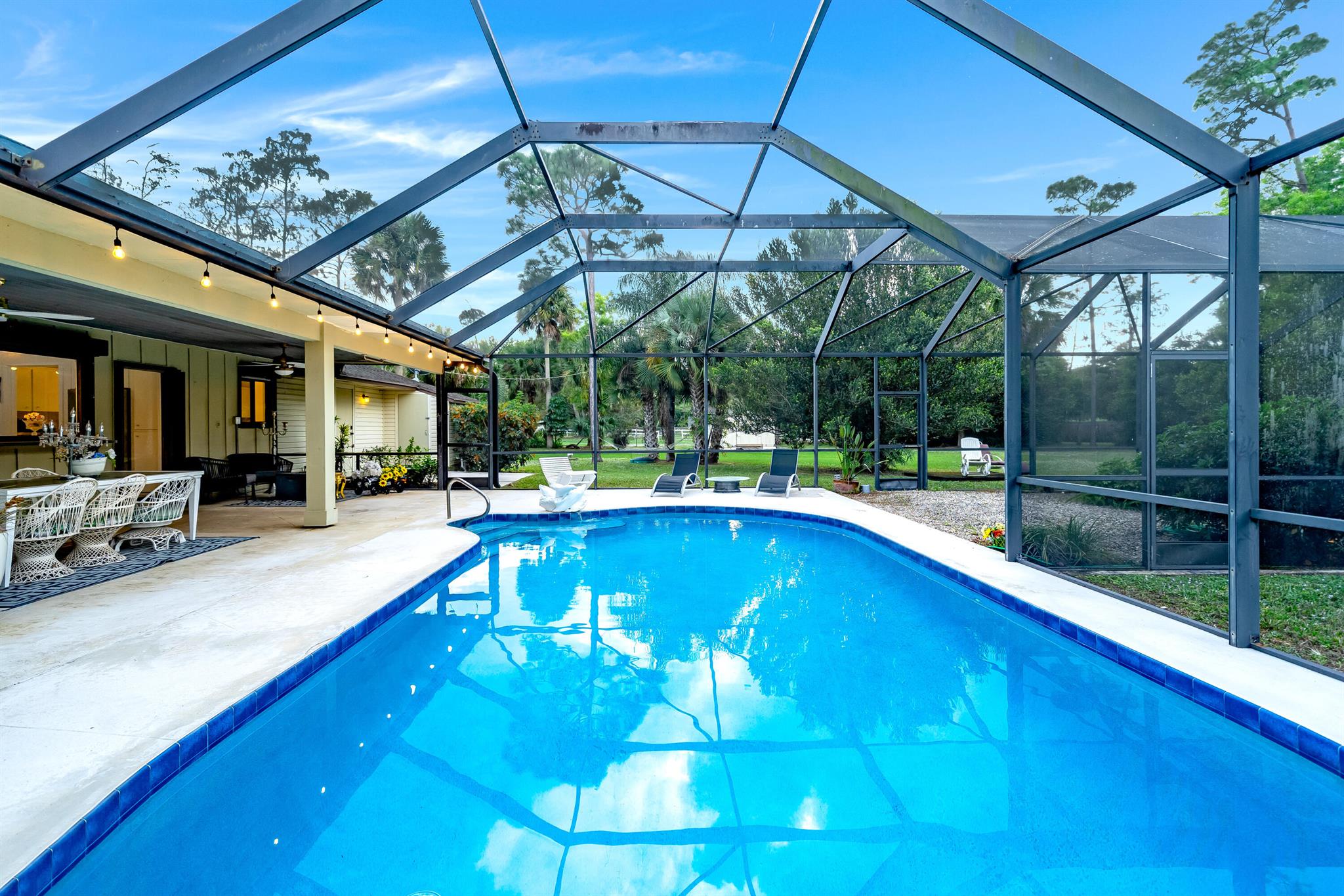 PALM BEACH LITTLE RANCHES - Residential Lease