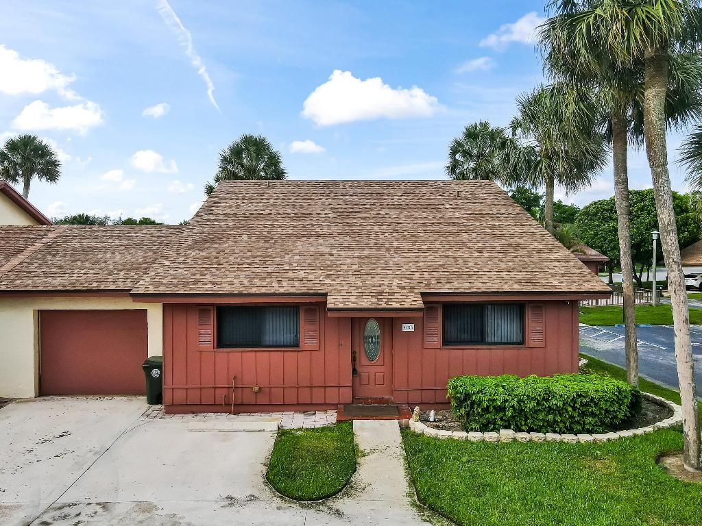 Photo of 4706 Satinwood Trail, Coconut Creek, FL 33063 (MLS # R10996528)
