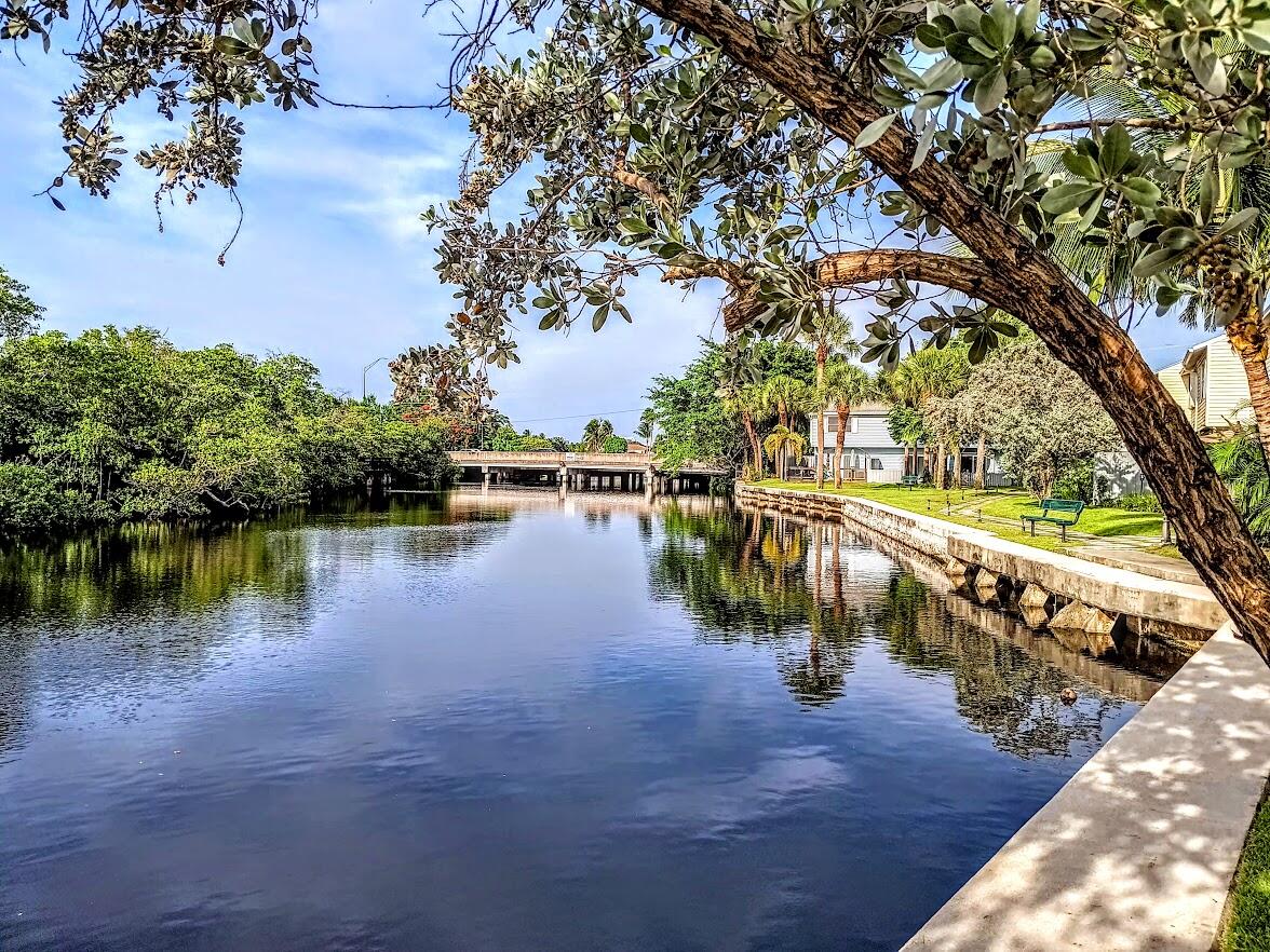 EDGEWATER TOWNHOMES - Residential