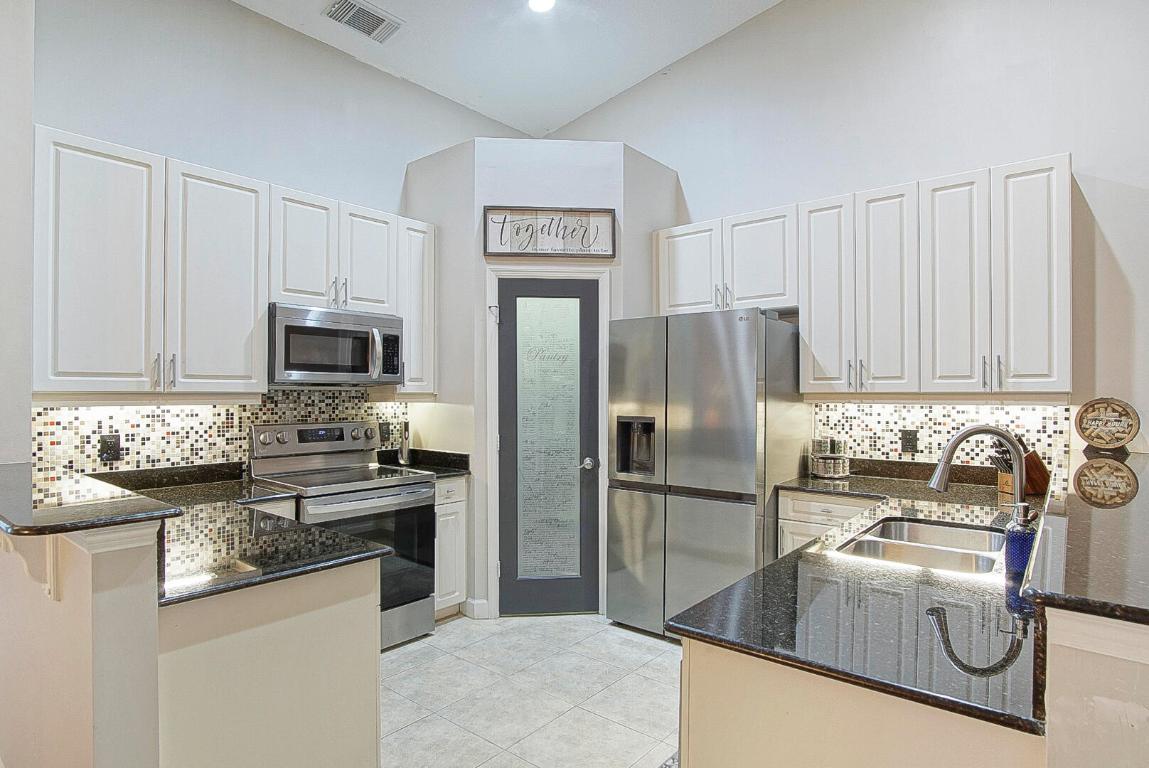 BEDFORD PARK AT TRADITION - Residential