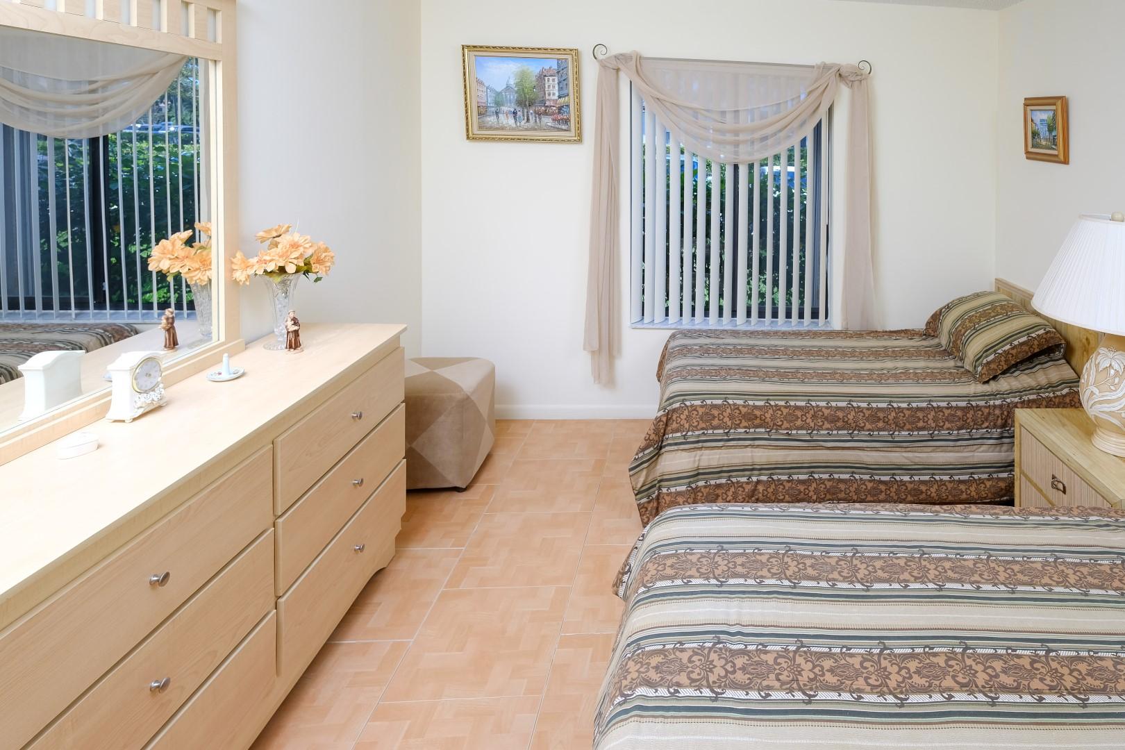 PALM CLUB VILLAGE II CONDO - Residential