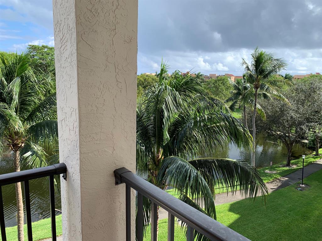 St Tropez Condo - Residential Lease