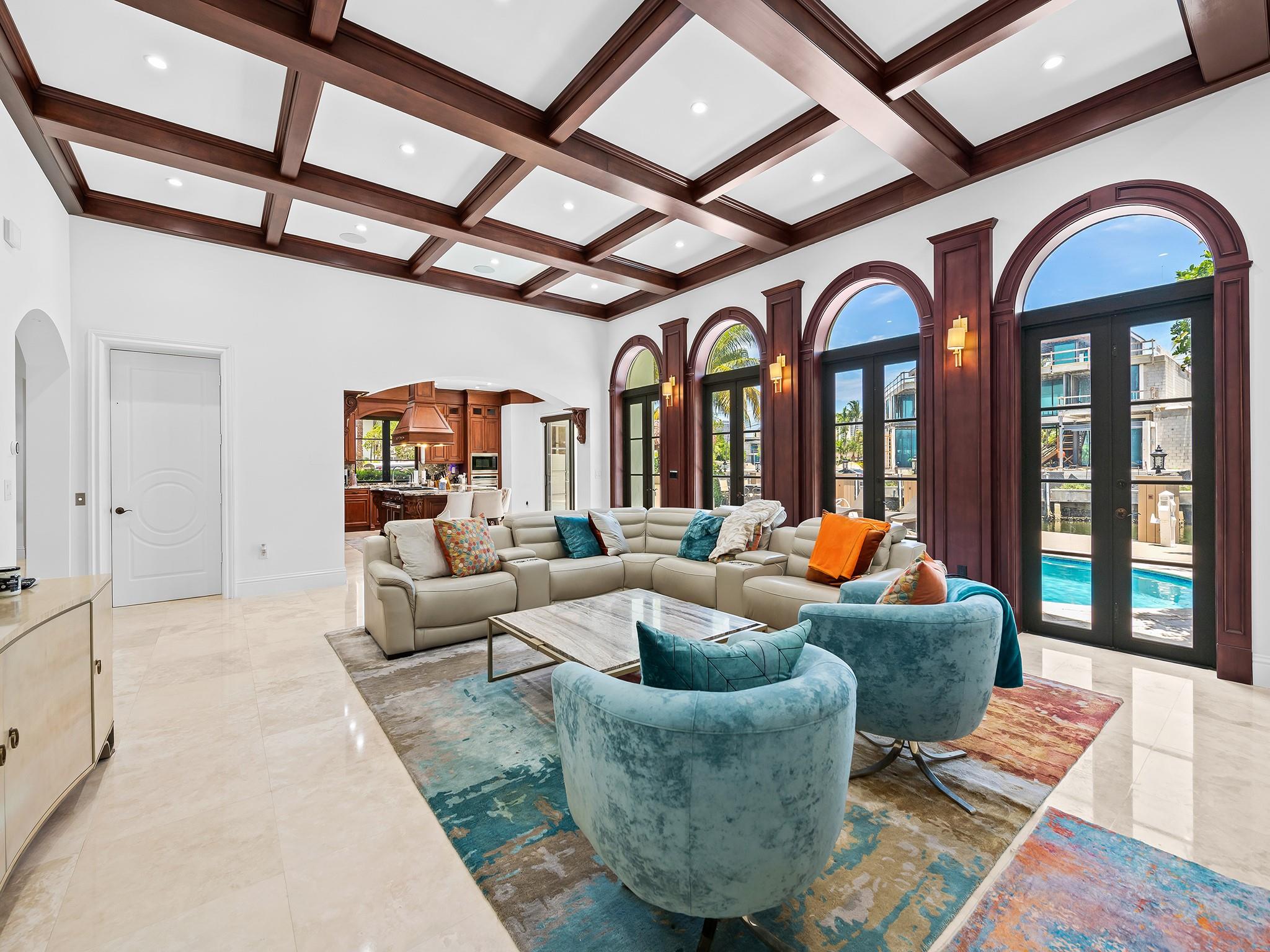 LAS OLAS - Residential