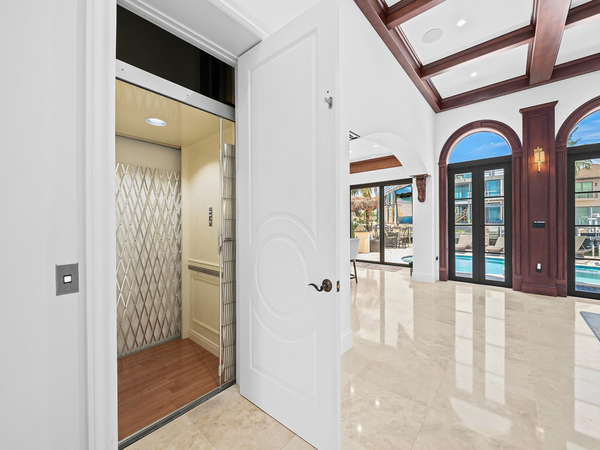 LAS OLAS - Residential