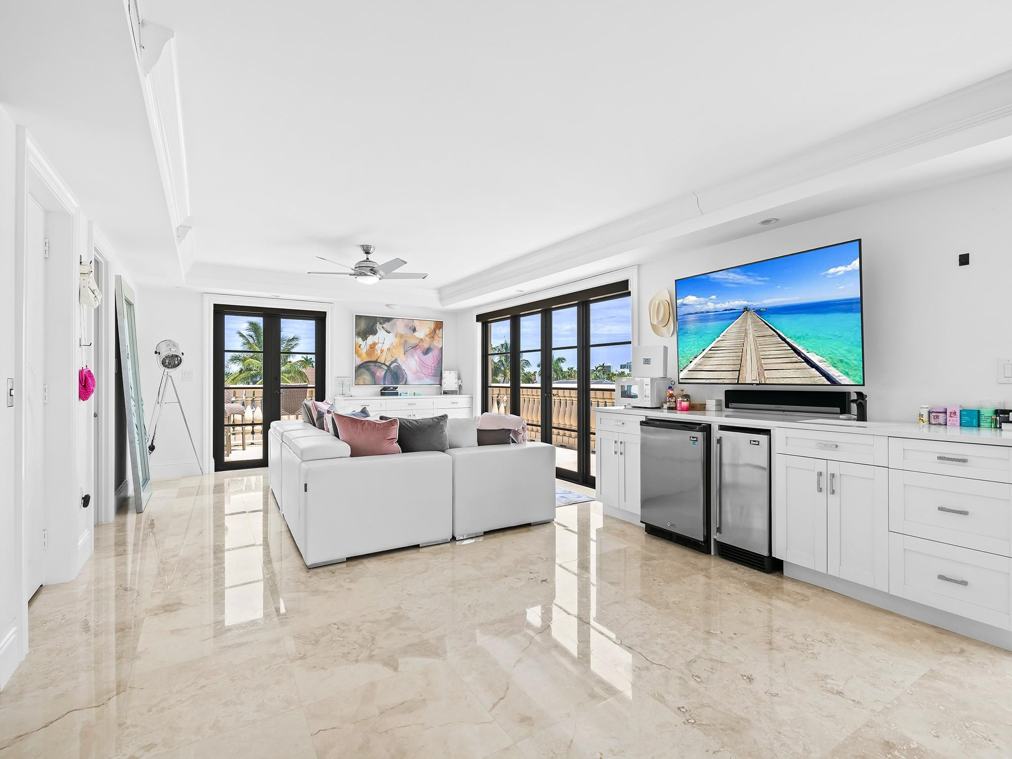 LAS OLAS - Residential