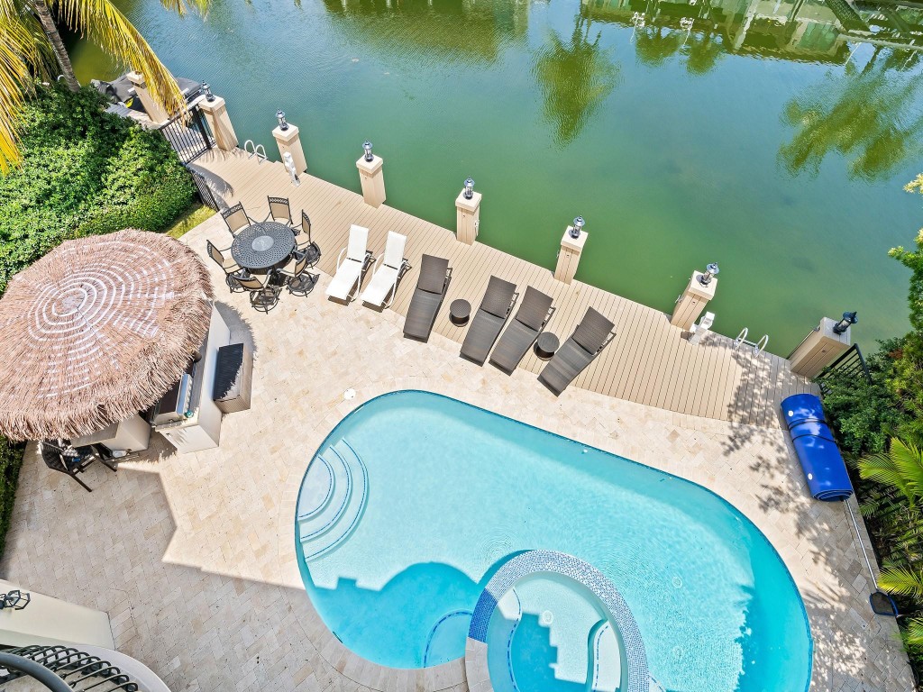 LAS OLAS - Residential