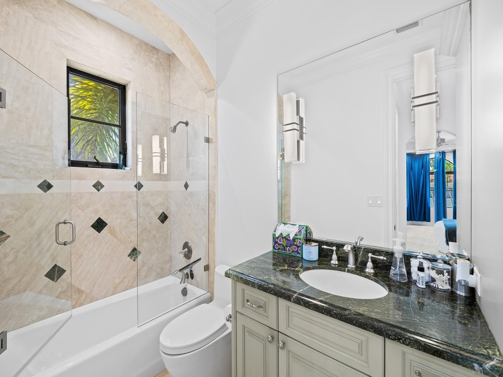 LAS OLAS - Residential