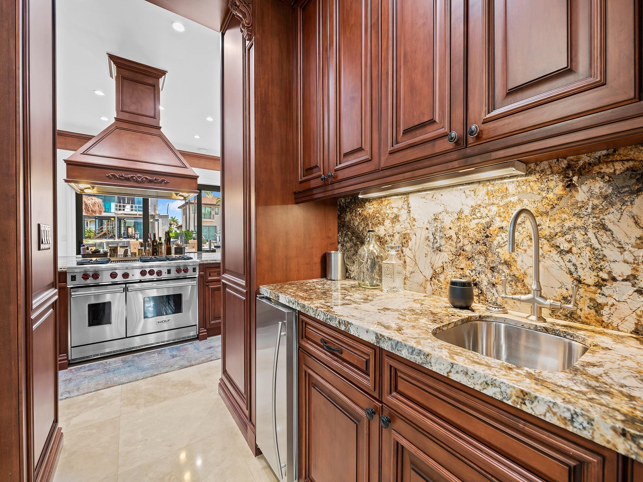 LAS OLAS - Residential