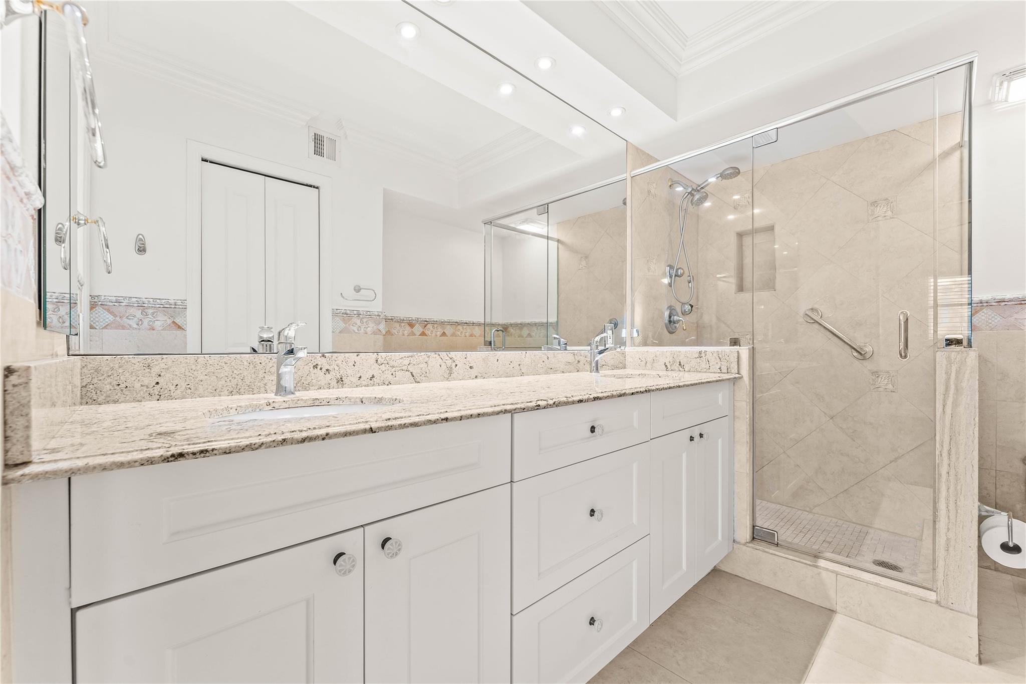 BOCA HOUSE CONDO - Residential Lease