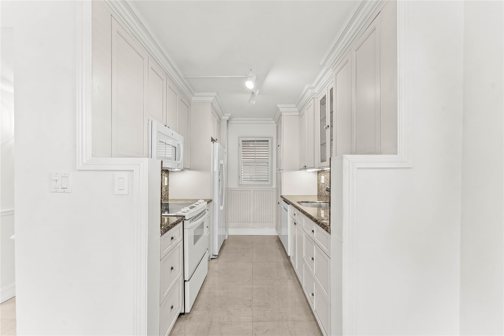 BOCA HOUSE CONDO - Residential Lease