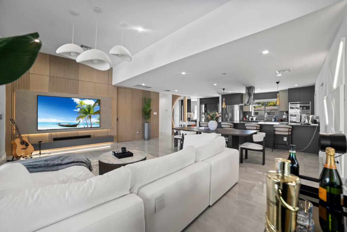 SUNSWEPT ISLE - Residential