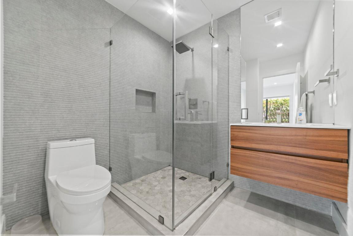 SUNSWEPT ISLE - Residential