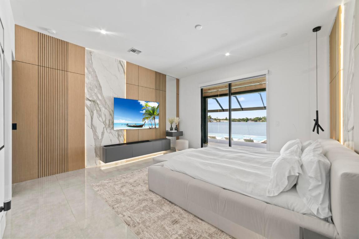 SUNSWEPT ISLE - Residential