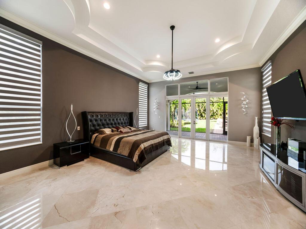 9525 Captiva Circle