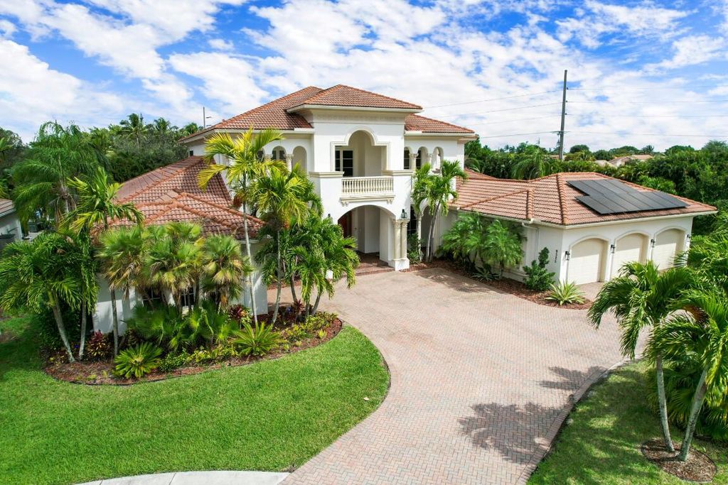 Photo of 9525 Captiva Circle, Boynton Beach, FL 33437 (MLS # R11102059)