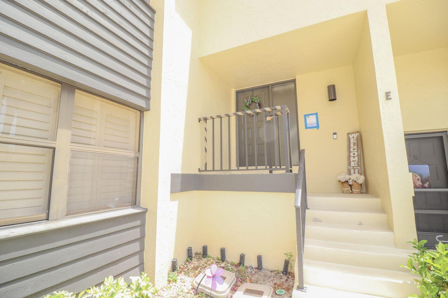 CLUBHOUSE COURT CONDO - Residential Lease