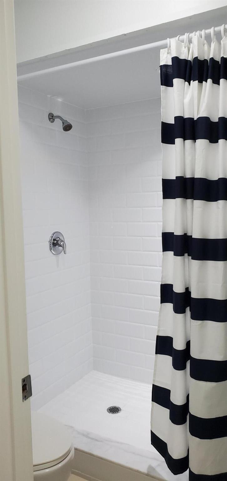 CLUBHOUSE COURT CONDO - Residential Lease