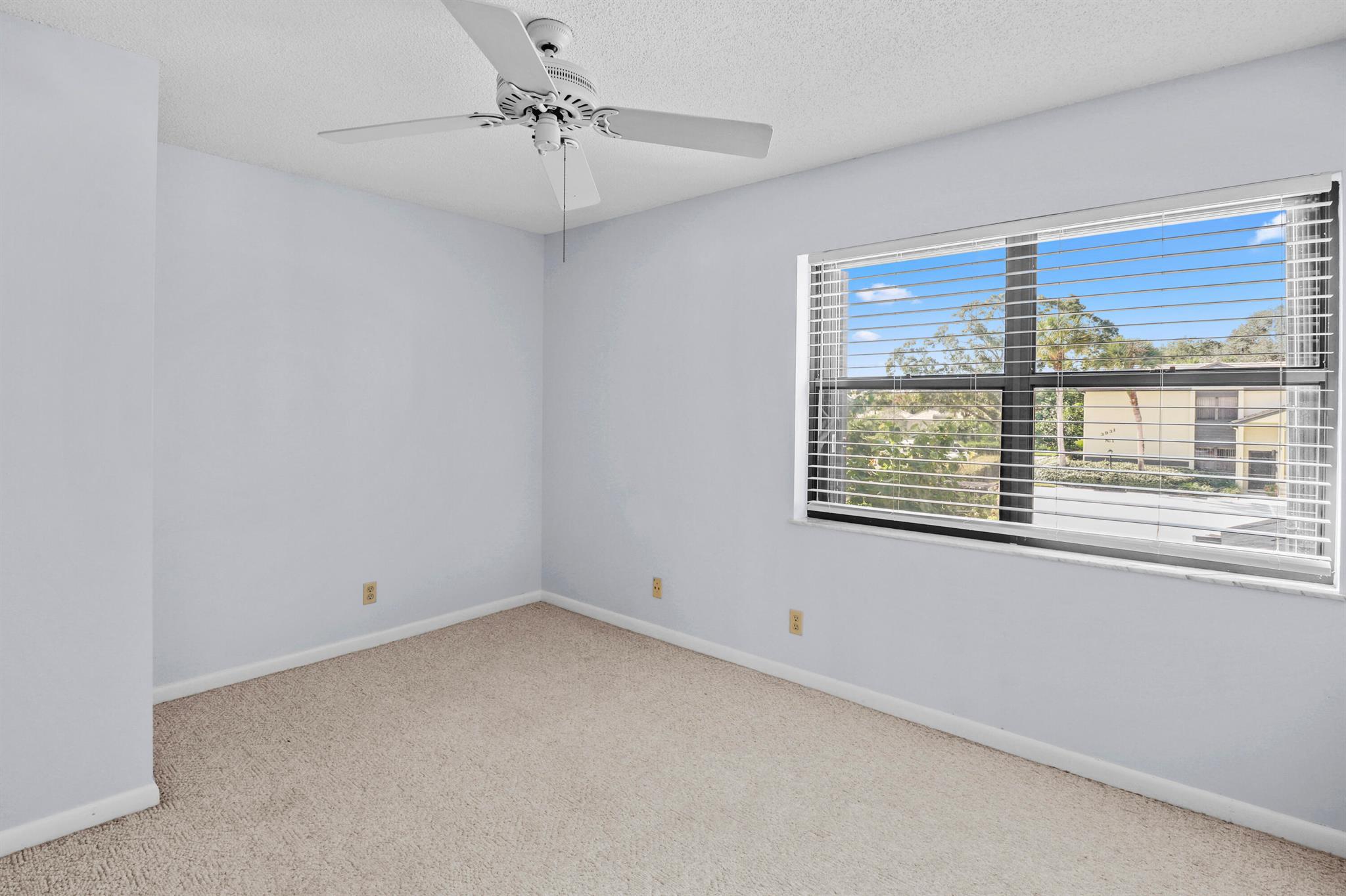 CLUBHOUSE COURT CONDO - Residential Lease