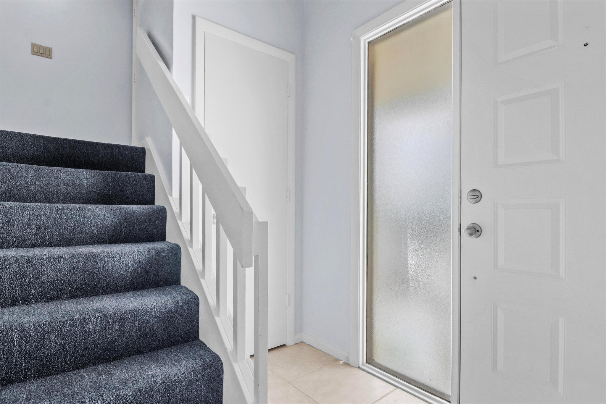 CLUBHOUSE COURT CONDO - Residential Lease