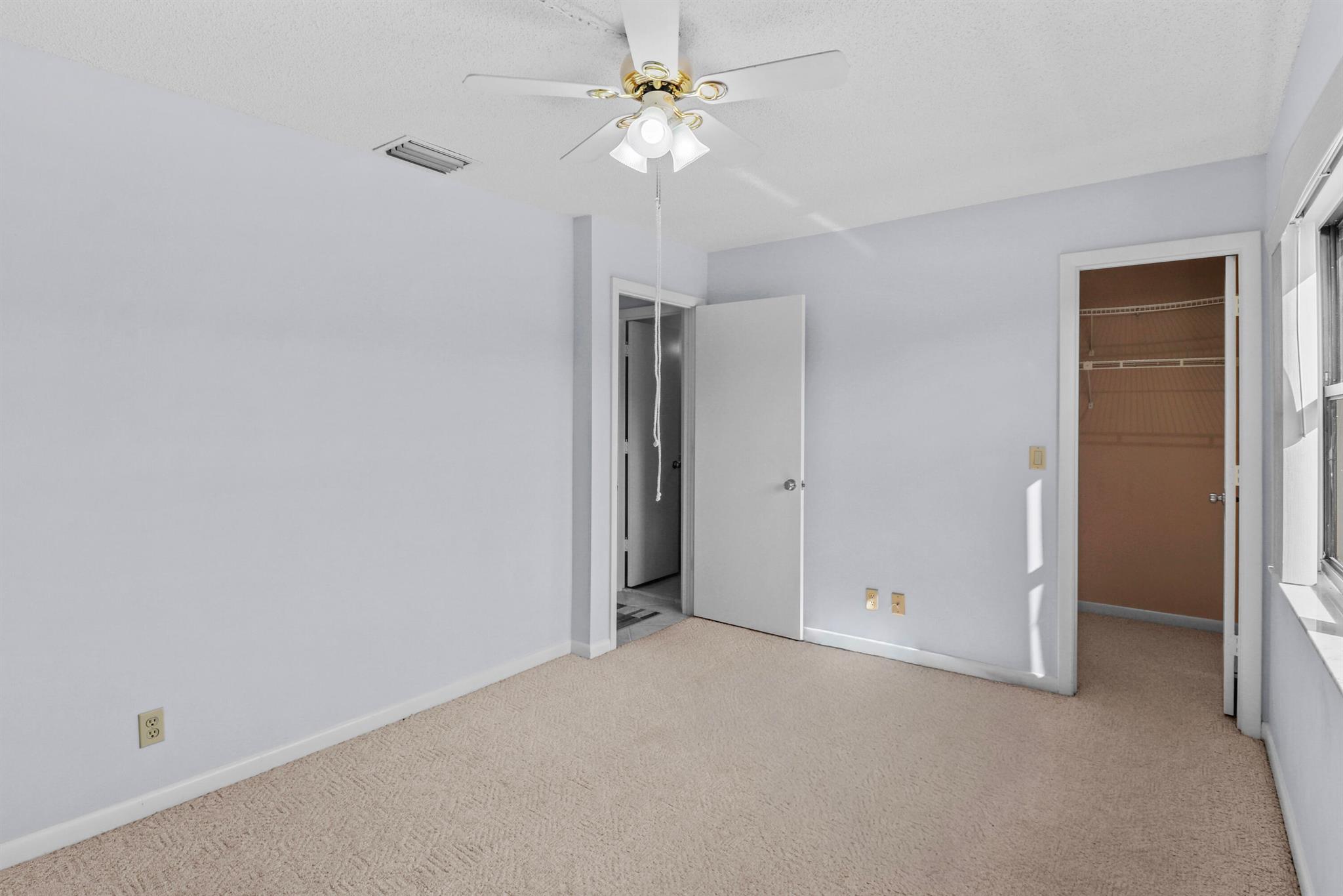 CLUBHOUSE COURT CONDO - Residential Lease