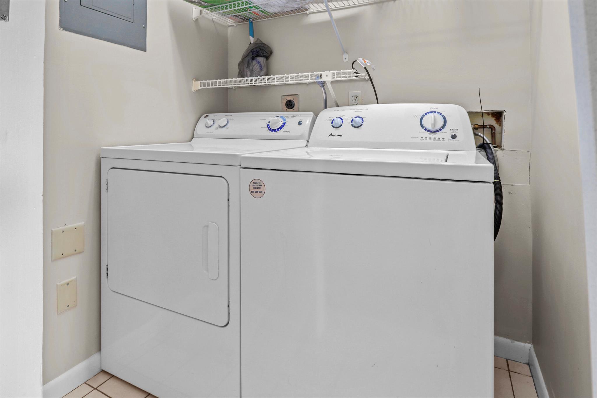 CLUBHOUSE COURT CONDO - Residential Lease