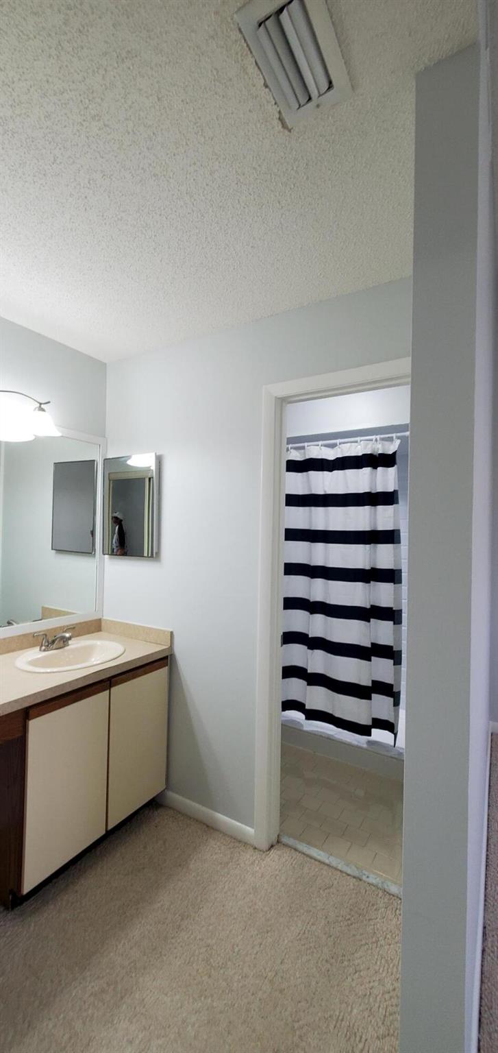CLUBHOUSE COURT CONDO - Residential Lease