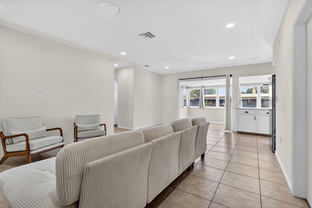 Photo of 353 Shady Lane Road, Palm Springs, FL 33461 (MLS # B26006691)