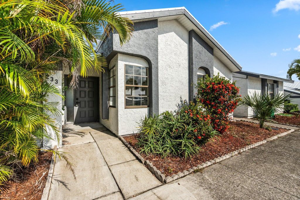 Photo of 233 SW Sterret Circle, Port St Lucie, FL 34953 (MLS # R10896160)